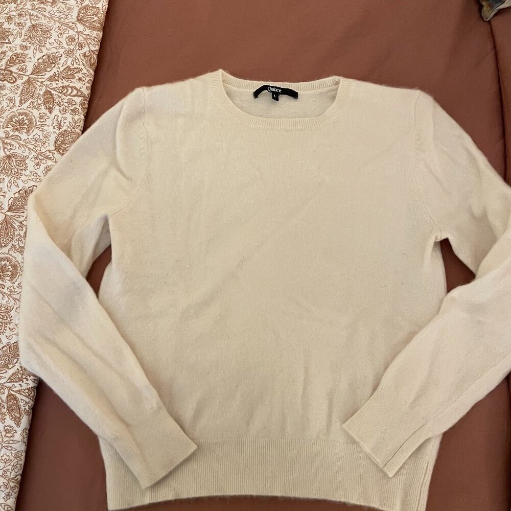 Quince Ivory Cashmere Crewneck Sweater